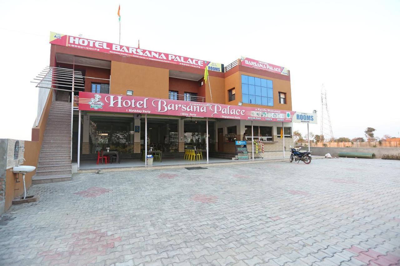 Oyo 29517 Hotel Barsana Palace Chhata Екстер'єр фото